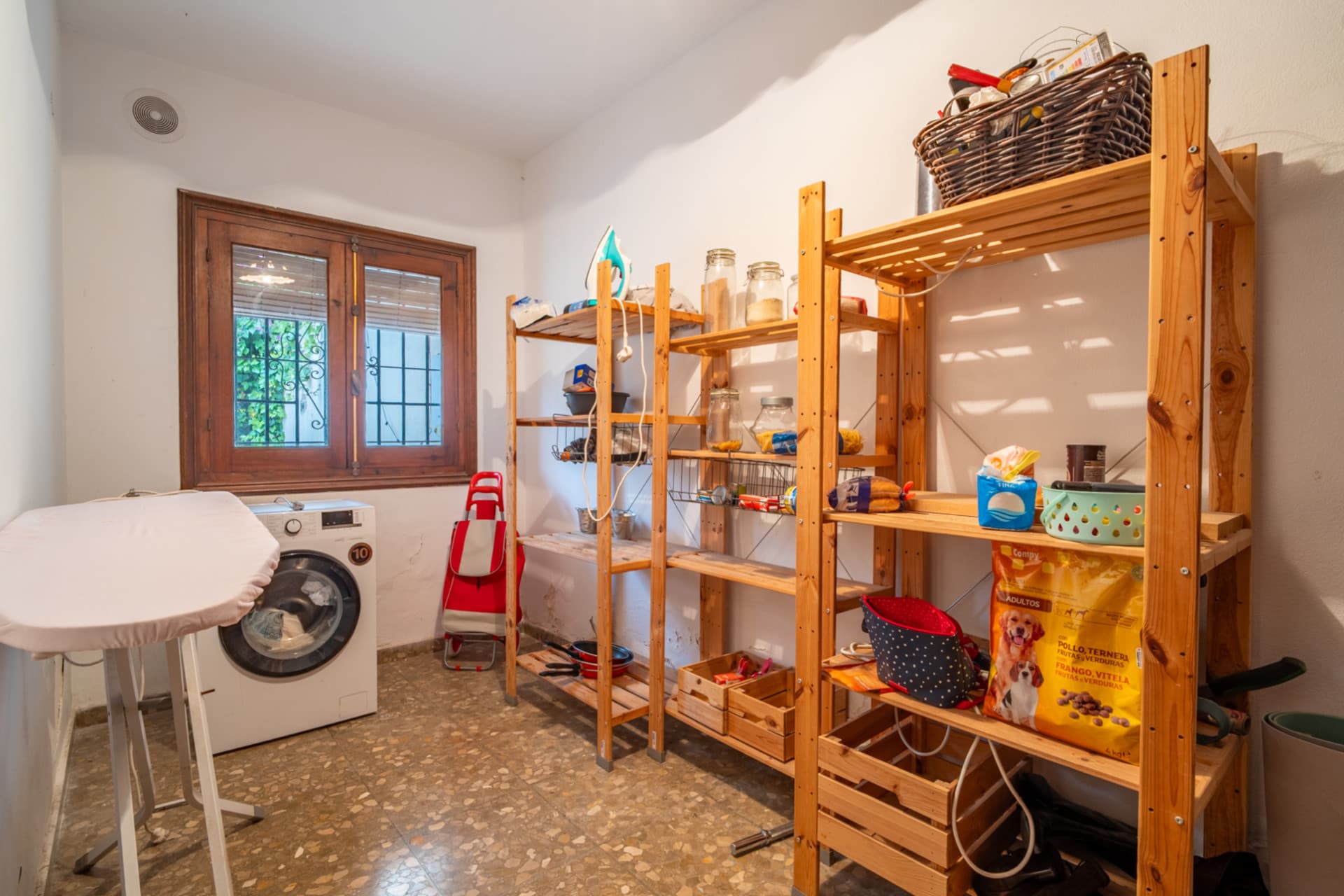 Exclusive Villa in El Mayorazgo with Garden, Pool and Guest Apartment