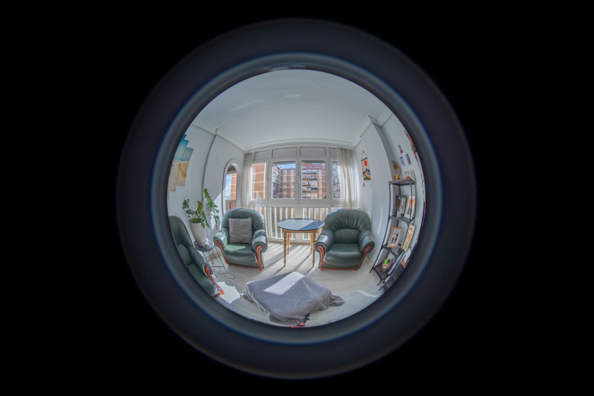 Opportunity in one of the most popular areas in Malaga! Fantastic house located in the area of Huelin, one of the most popular areas for its proximity to the sea and its excellent quality of life.