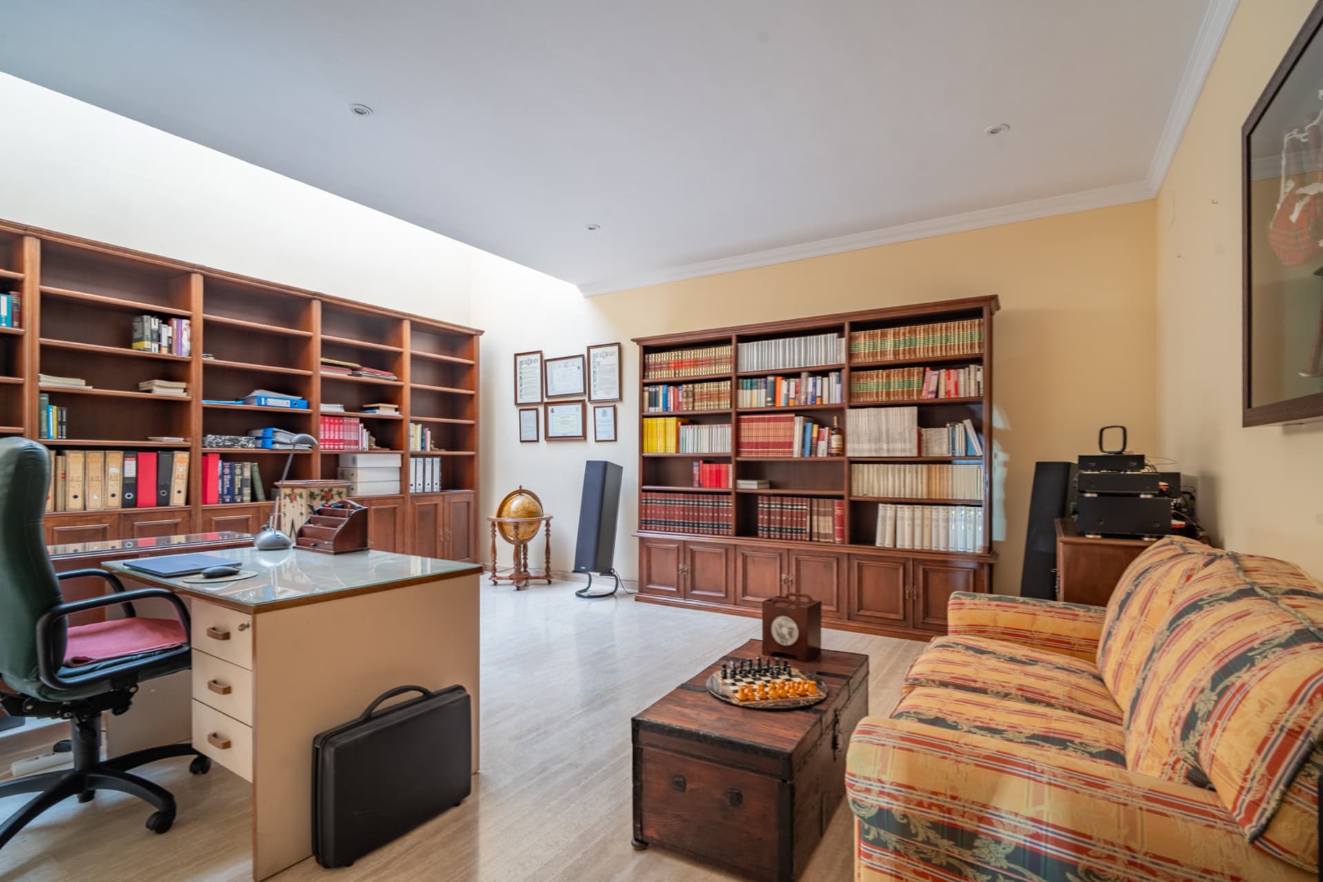 Exclusive Villa in Pinares de San Antón with Panoramic views of the Sea.