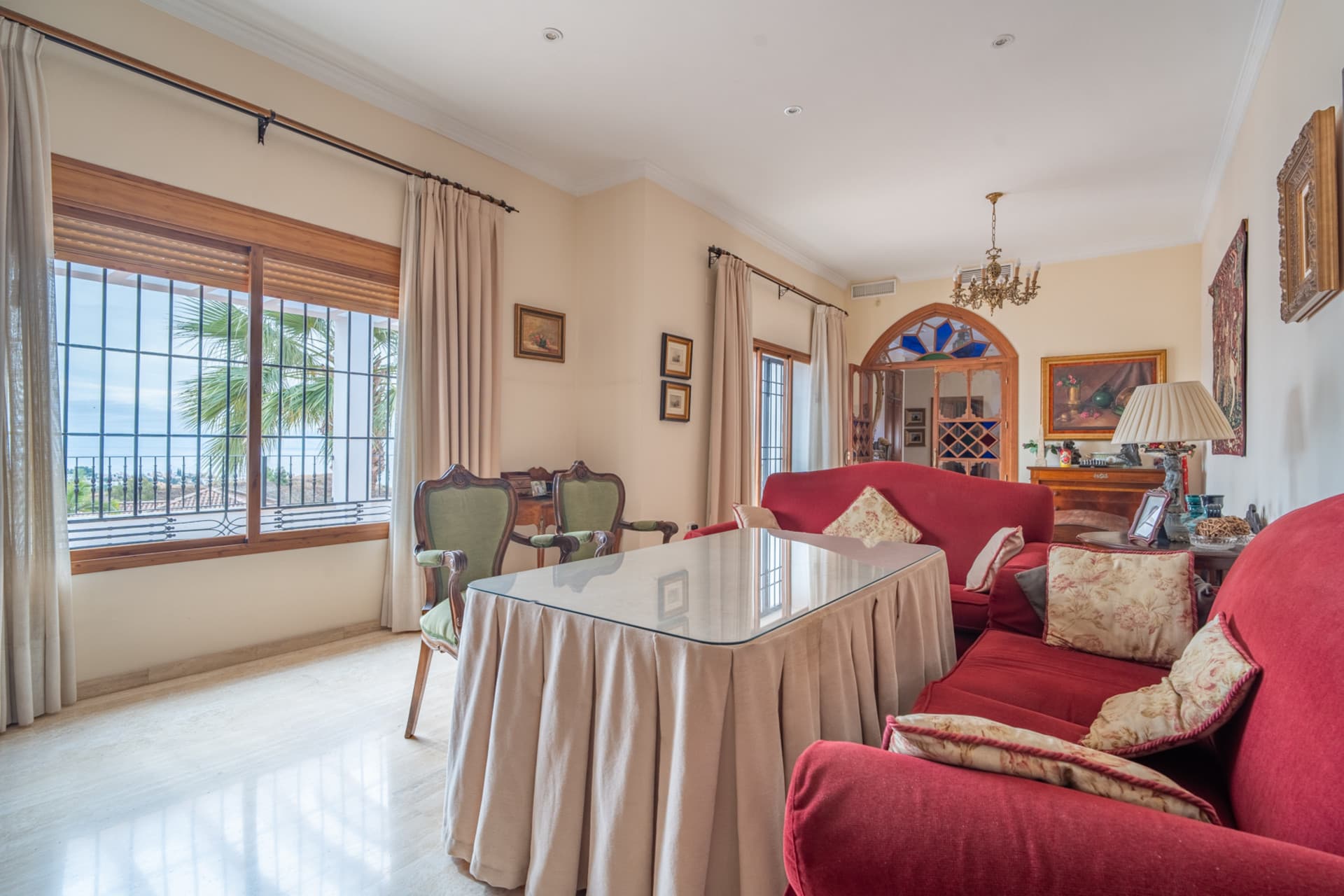 Exclusive Villa in Pinares de San Antón with Panoramic views of the Sea.