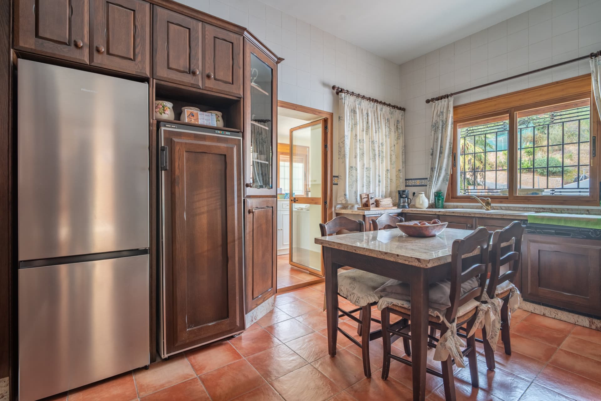 Exclusive Villa in Pinares de San Antón with Panoramic views of the Sea.