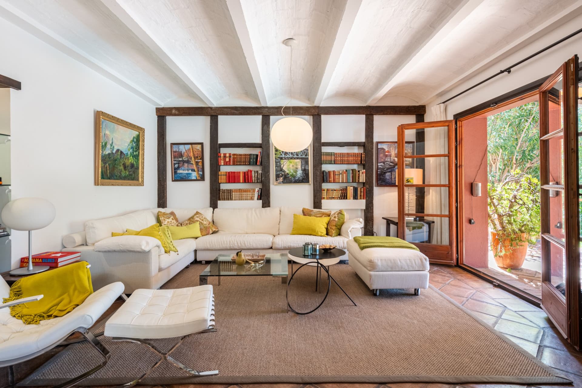 Elegant Andalusian Home with Golf Views in El Paraíso