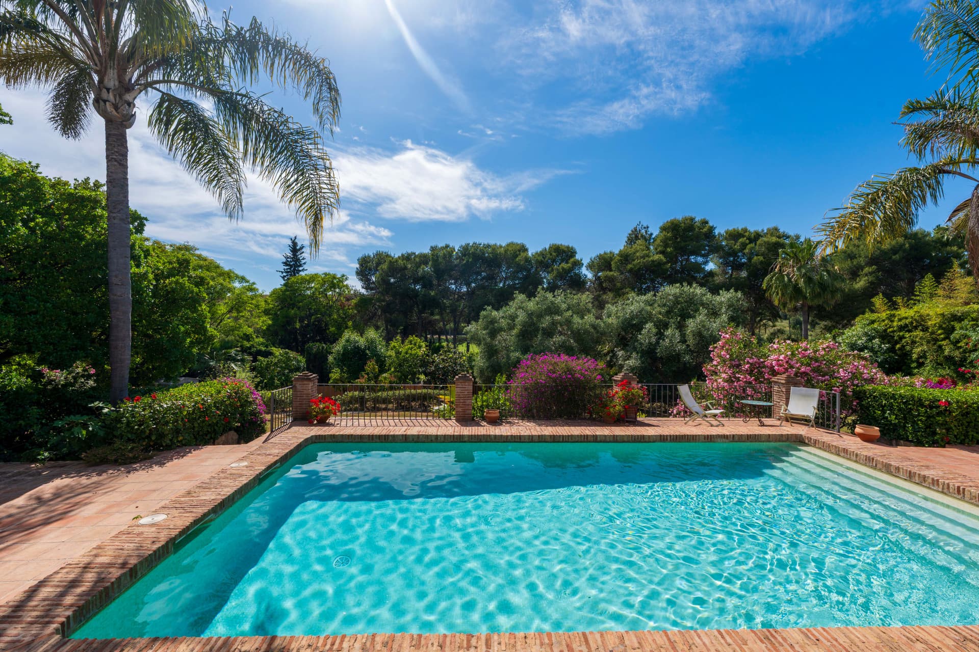 Elegant Andalusian Home with Golf Views in El Paraíso