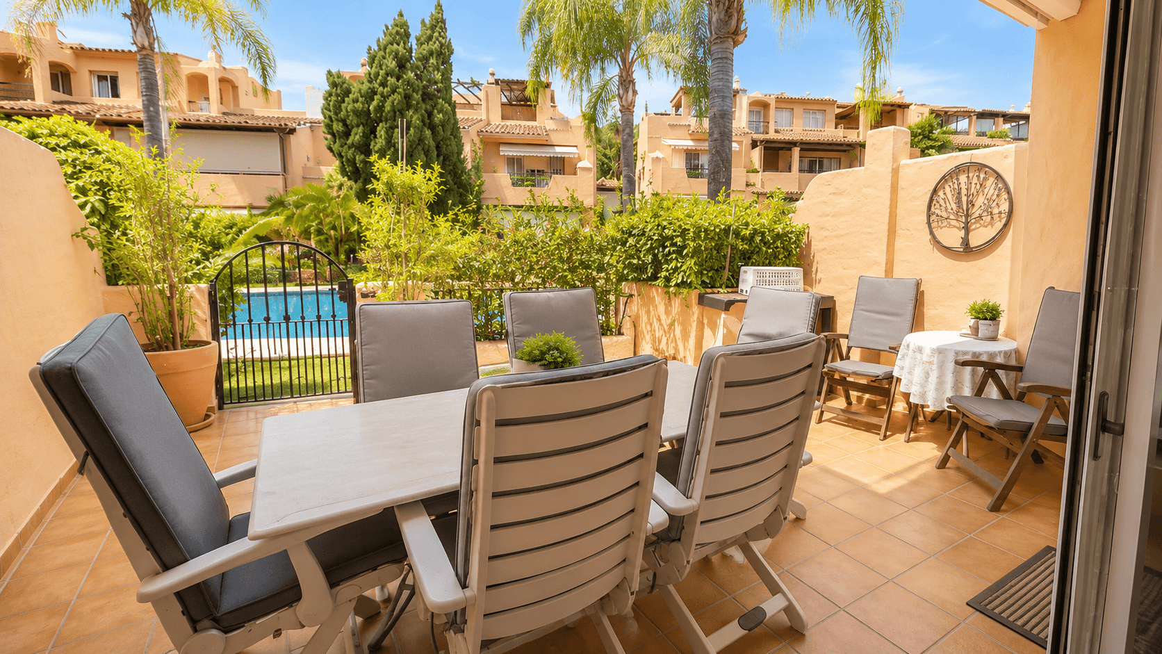 Exclusive Corner Townhouse in Oasis de Nagüeles – Marbella’s Prestigious Golden Mile