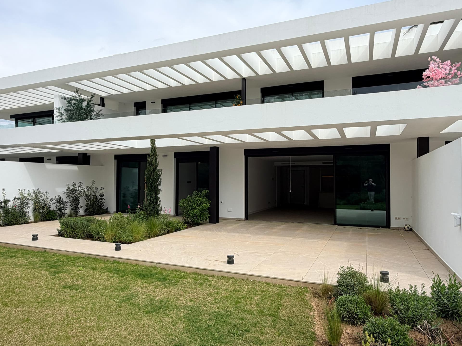 Brand-new property. Golf Views. Experience the perfect balance of privacy, light and lifestyle in Marbella
