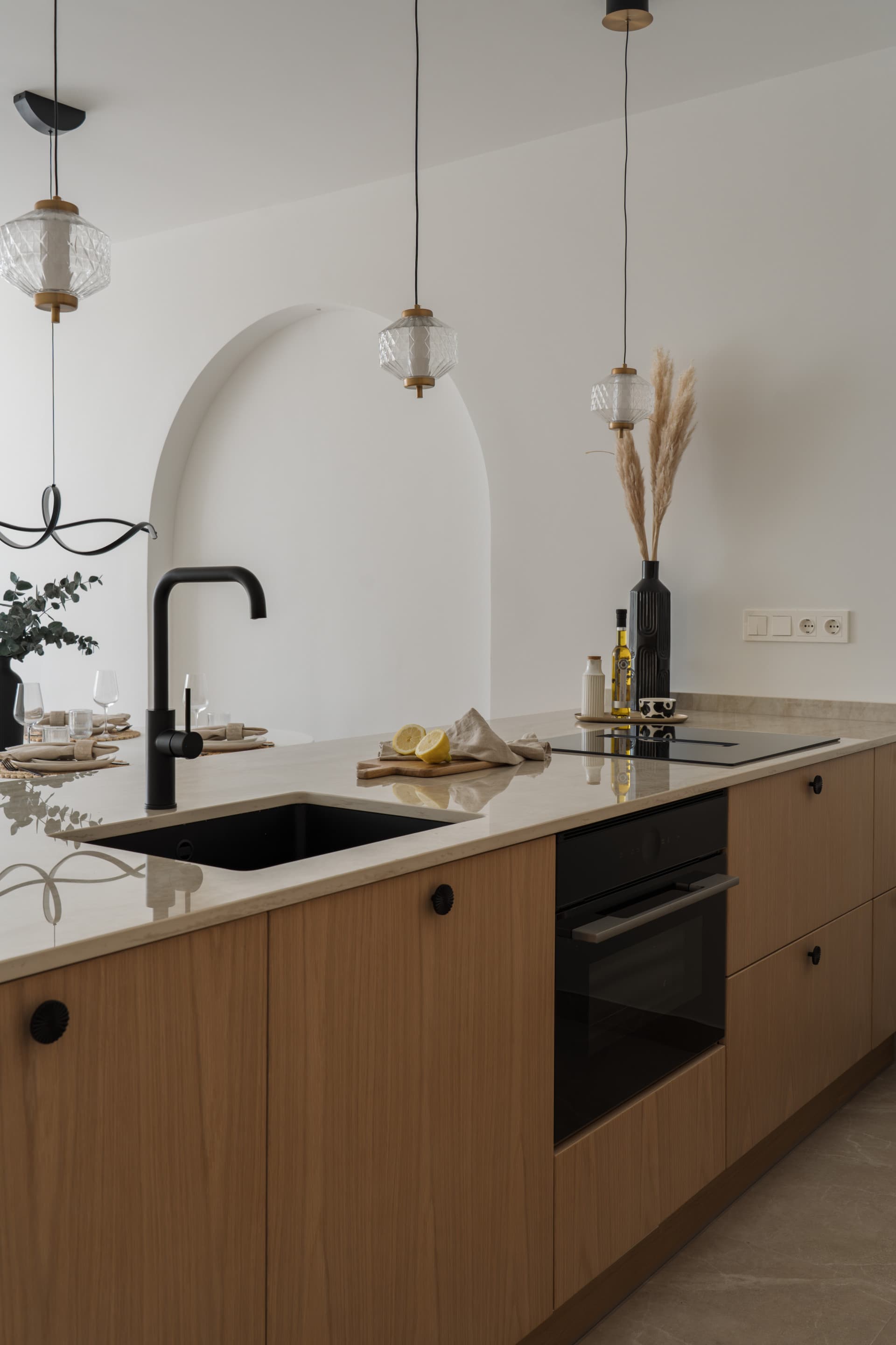 Beautifully refurbished 4 bedroom townhouse in the heart of Nueva Andalucía
