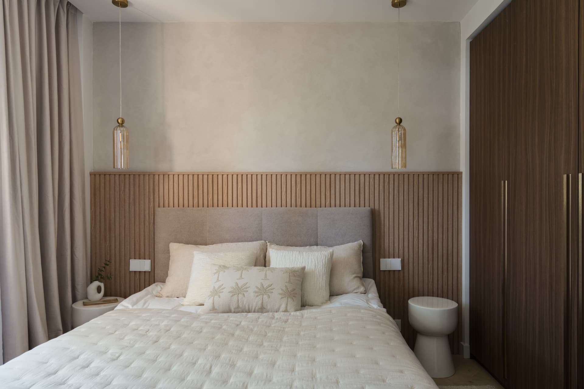 Stunning sea view apartment in Cumbres del Rodeo, Nueva Andalucia.