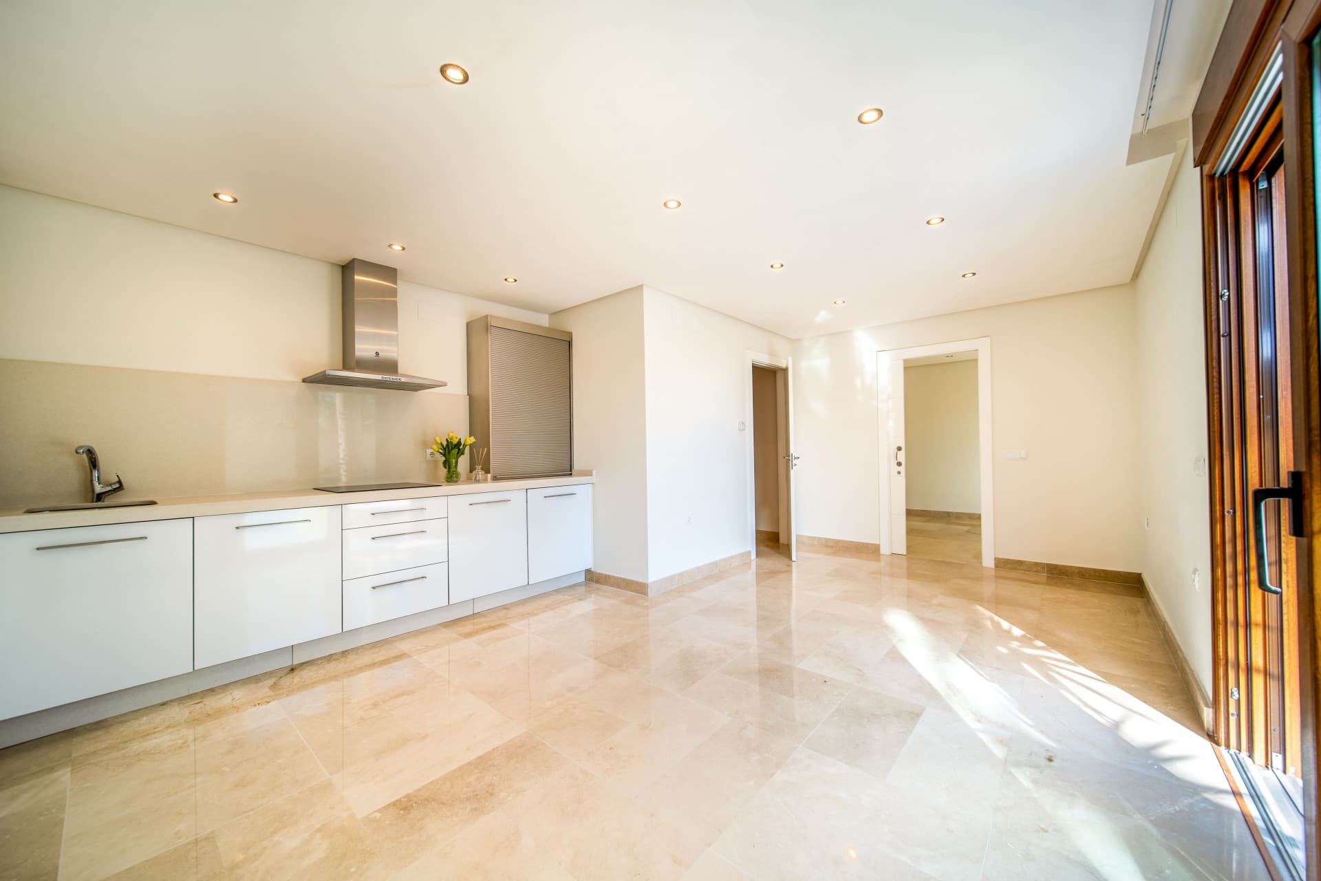 Family Villa with Sea Views in Nueva Atalaya, Benahavís