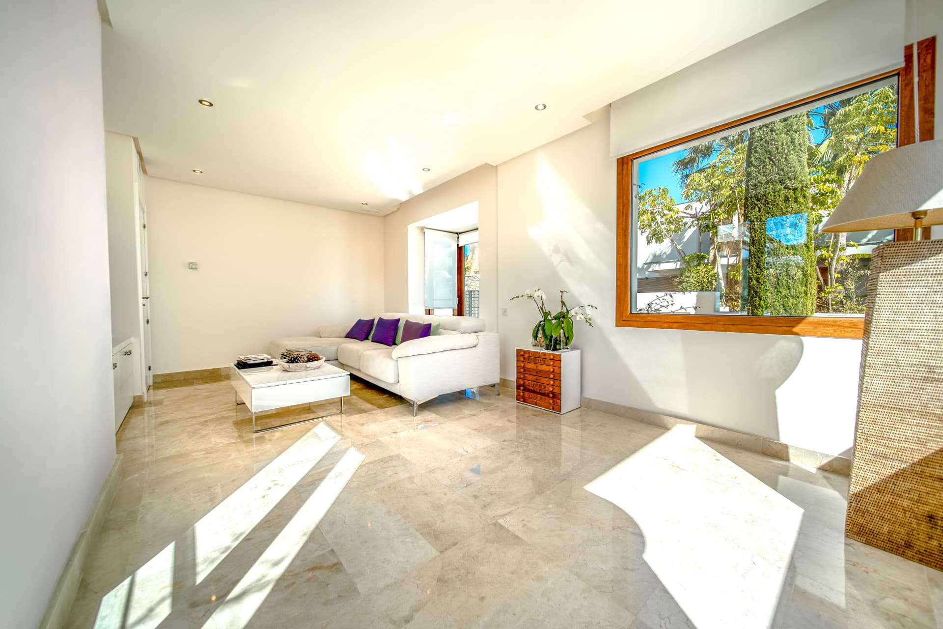 Family Villa with Sea Views in Nueva Atalaya, Benahavís